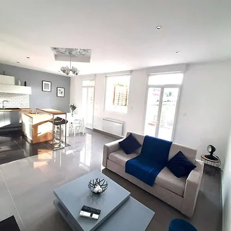 Les 20 Collines 2 A 6 Pers Appartement Dieppe